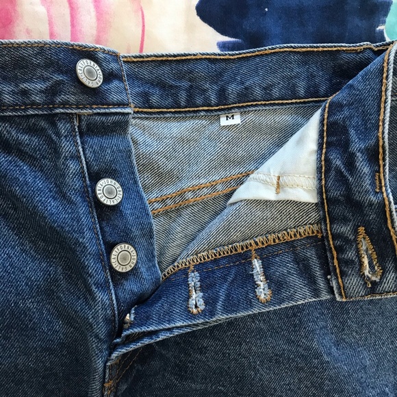 BRANDY MELVILLE JOHN GALT DENIM SHORTS - Picture 5 of 11